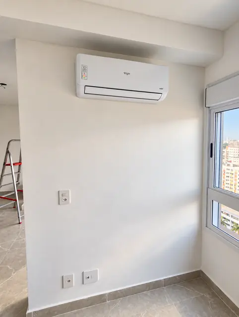 Split Elgin instalado em apartamento em obra
